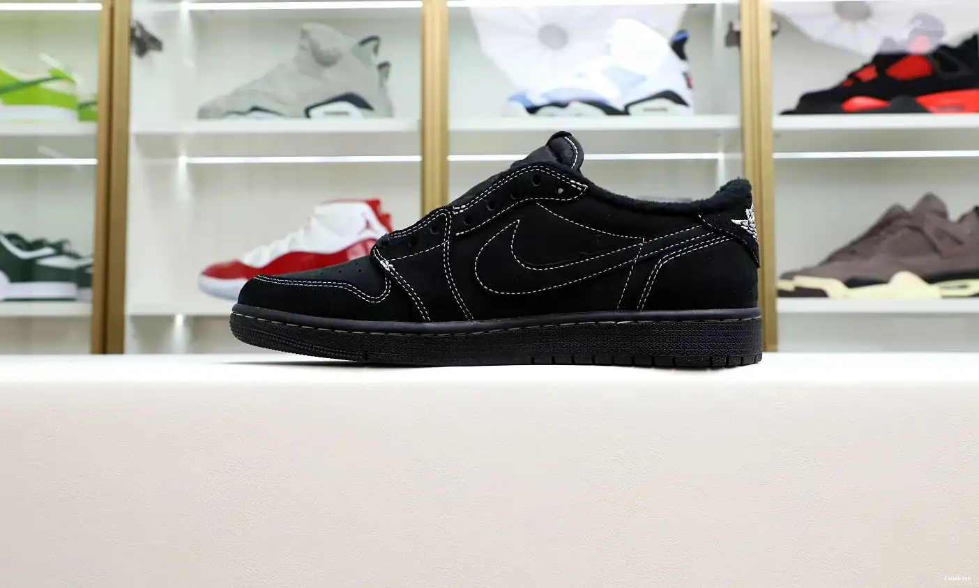 NIKE LOW AIR X PHANTOM” “BLACK TRAVIS SCOTT OG JORDAN 1 0614